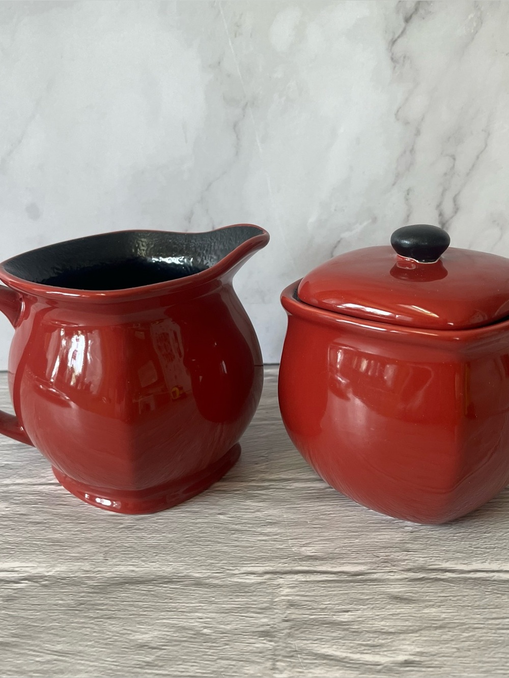Corelle Coordinates Hearthstone Stoneware Red Chili Creamer And Sugar Bowl W/Lid